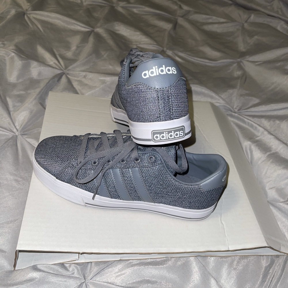 Adidas Neo Cloudfoam Sneakers Women’s Size 8.5